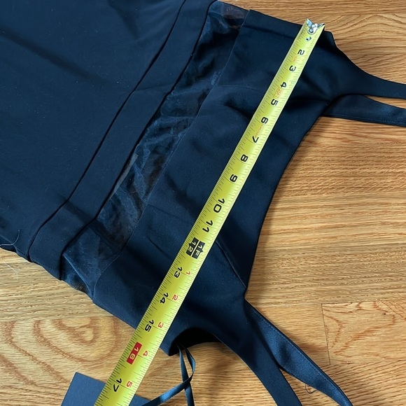 Mac Duggal Sheer Mesh Panel Sheer Detail Column Gown Size 8 NWT READ Defect. - Picture 10 of 17